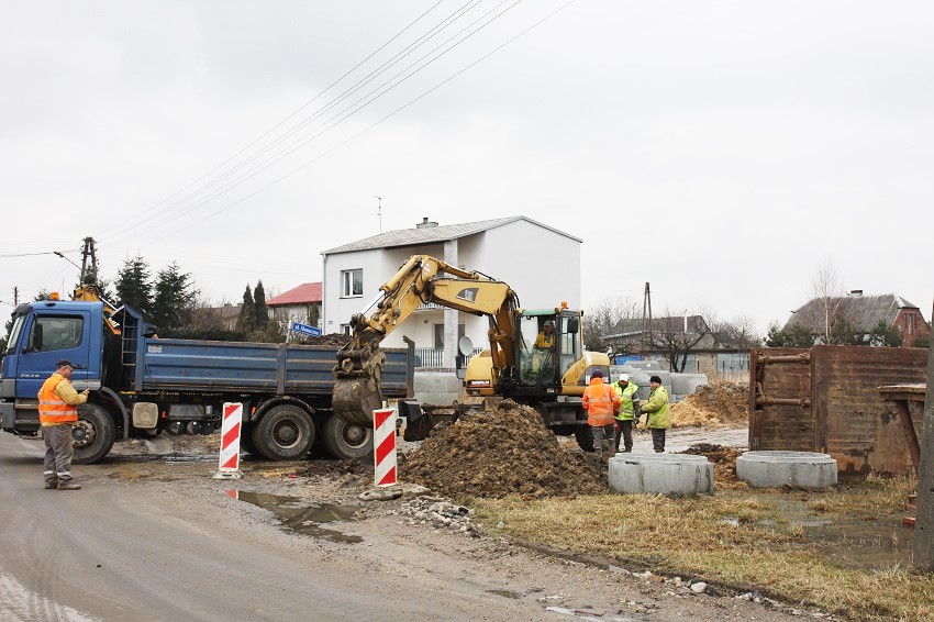 Budowa kanalizacji sanitarnej Rzerzęczyce, Adamów – etap III